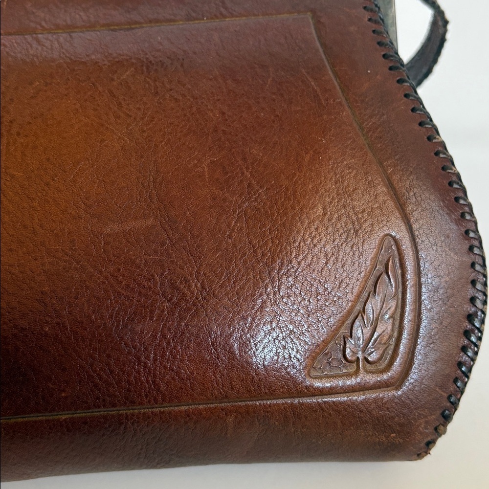 Antique embossed brown leather mini purse patented 1918. Clean. Embossed floral - Picture 7 of 16